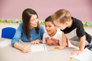 communicate-between-teachers-students