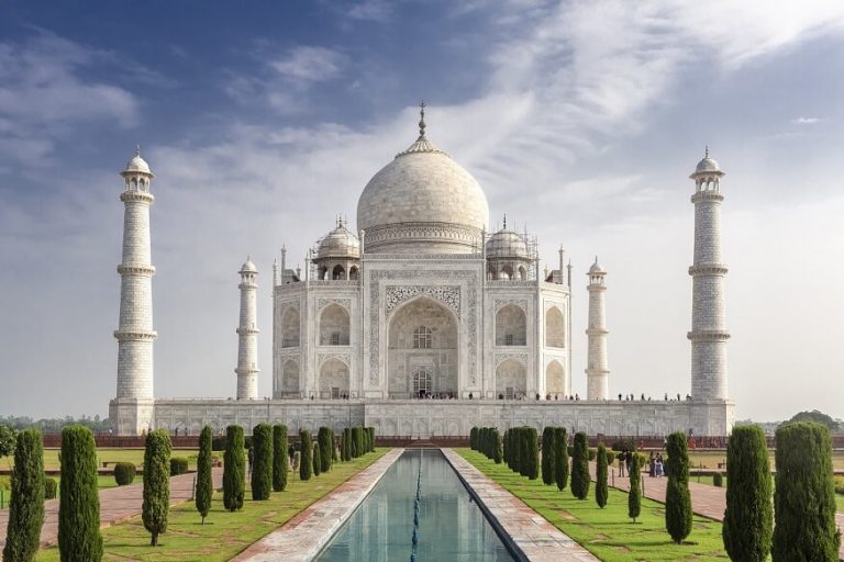 What are the seven wonders of the world