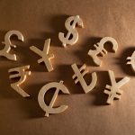children-learn-about-currency-symbols