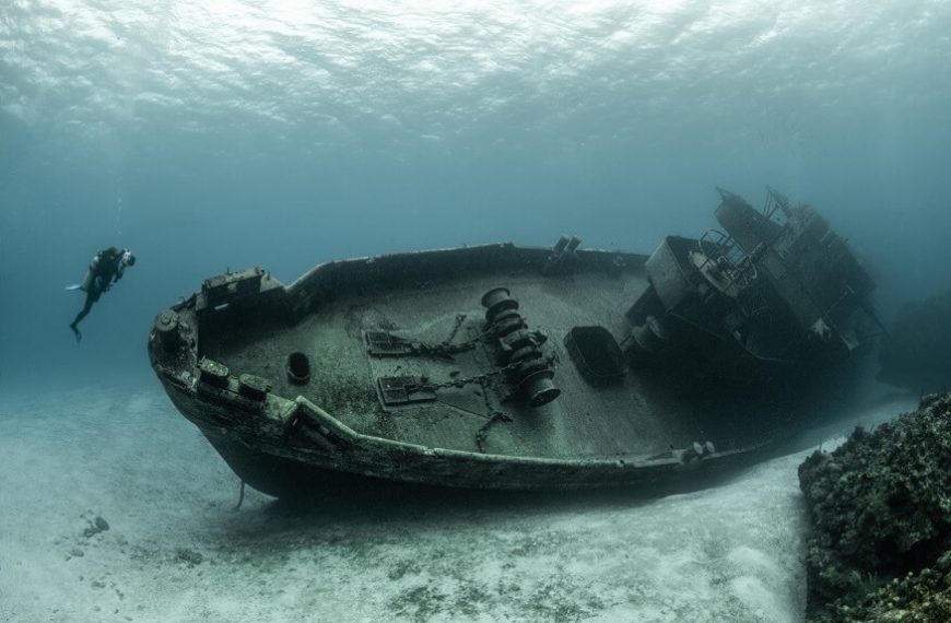discovering-titanic-underwater-archeology-adventures
