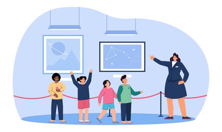 exploring-an-art-museum-with-children