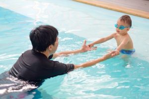 teaching-your-child-to-swim