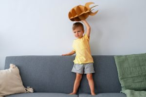 what-causes-toddlers-to-engage-in-throwing-behaviors
