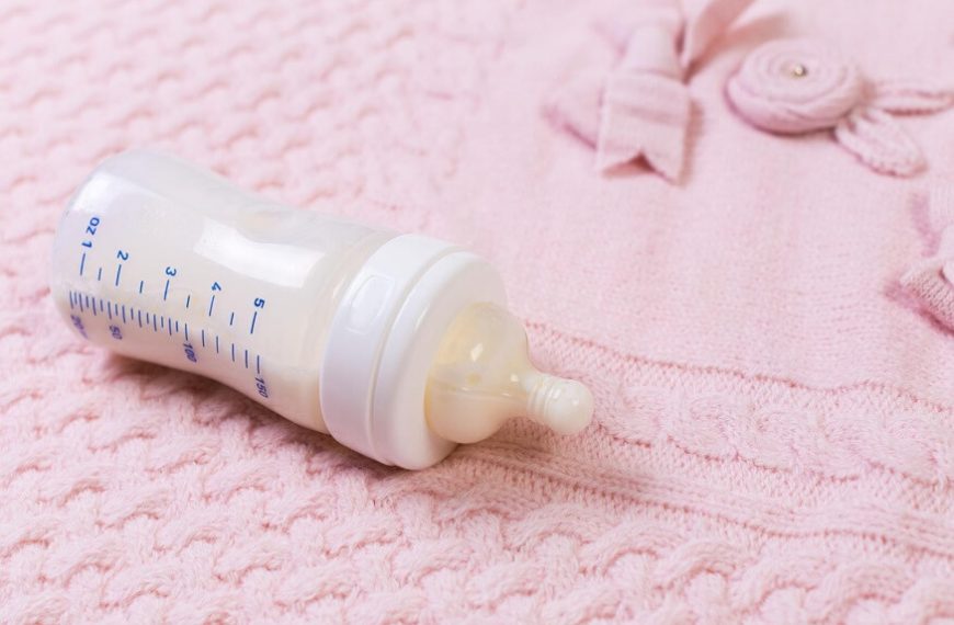 baby-bottle-proppers