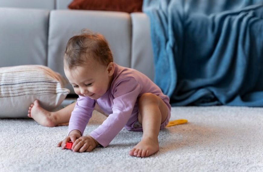 when-how-baby-acquires-object-permanence-cognitive-ability