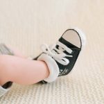 baby-wearing-shoes