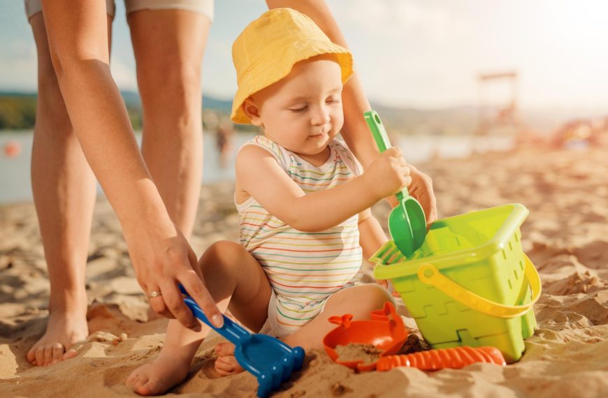 items-babies-at-beach