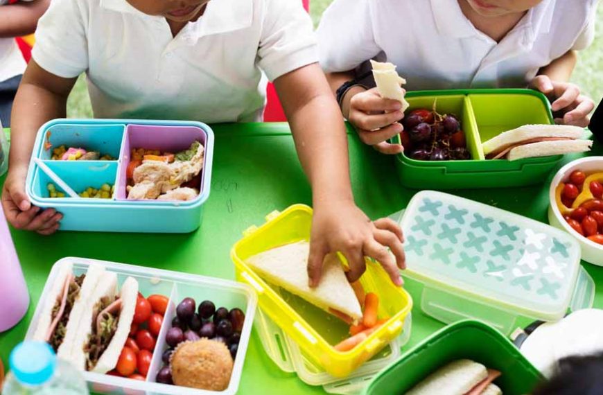 packing-kids-lunch