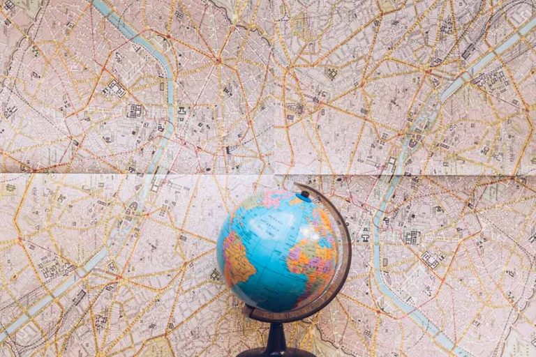 difference-between-maps-and-globes