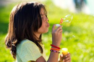 homemade-bubble-wand