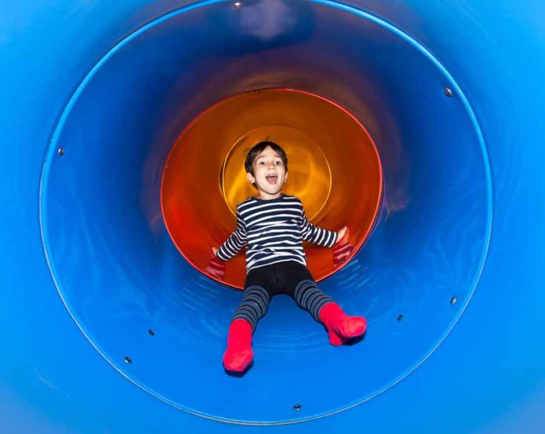 tunnel-play
