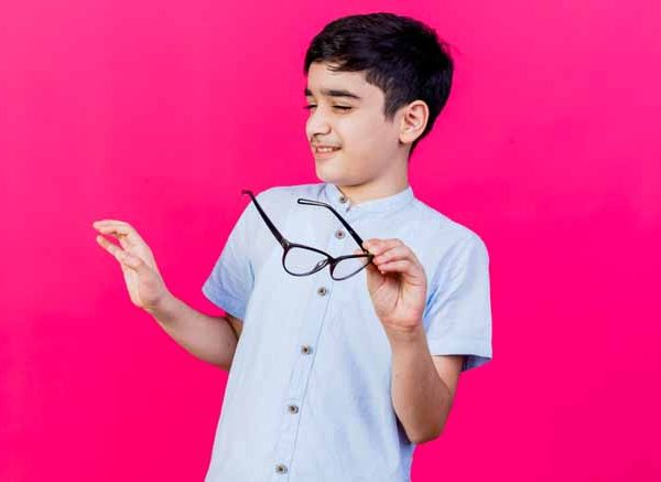 Children’s Digital Eye Strain: Identifying Symptoms and Preventive Measures