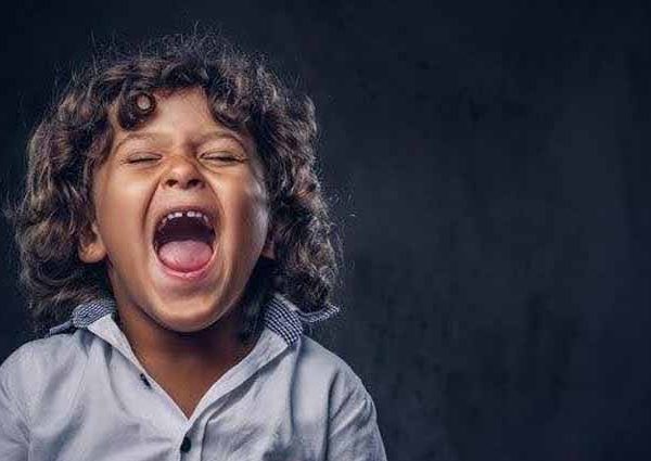 How to handle a screaming toddler