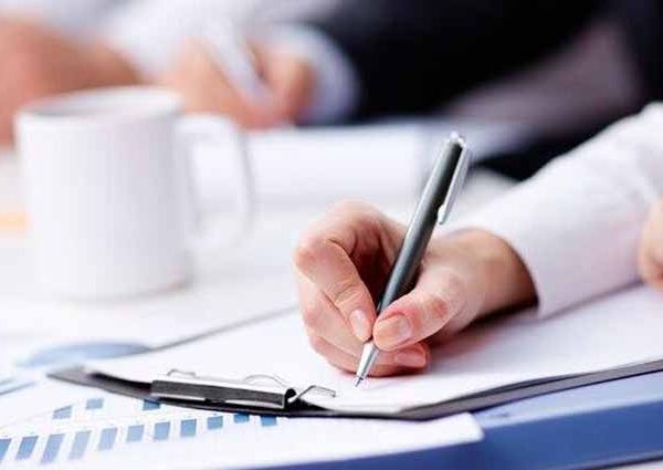 How does writing by hand improve brain health?