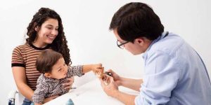 baby's vaccination-pain-relief