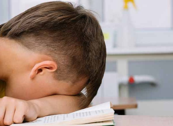 8 Signs Of A Tired (Fatigued) Kid, Causes & Treatment