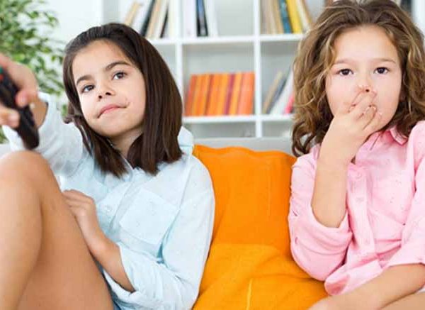 Is Watching TV During Meals Harmful for Kids