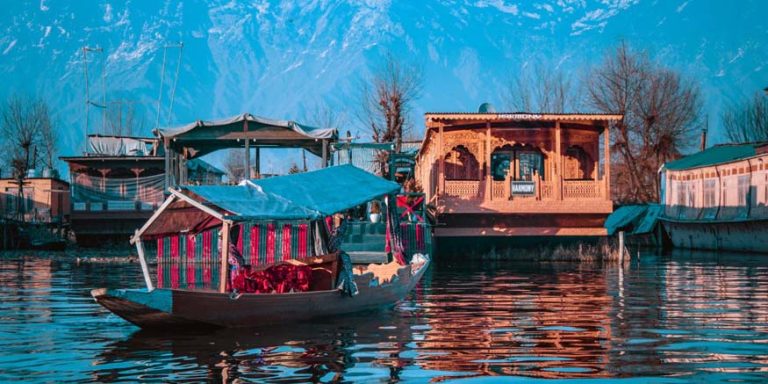 Exploring-the-Best-Places-to-Visit-in-Kashmir