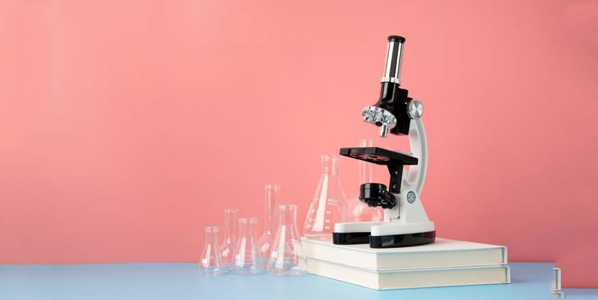 Microscope Uses Explained for Students – Types, Functions & Applications