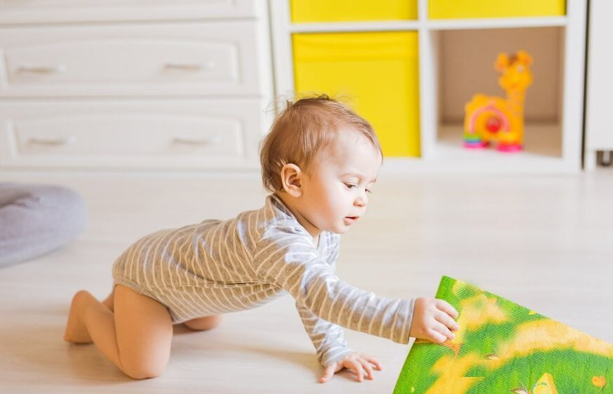 10 “WHATs” Of A Baby’s Crawling Milestone