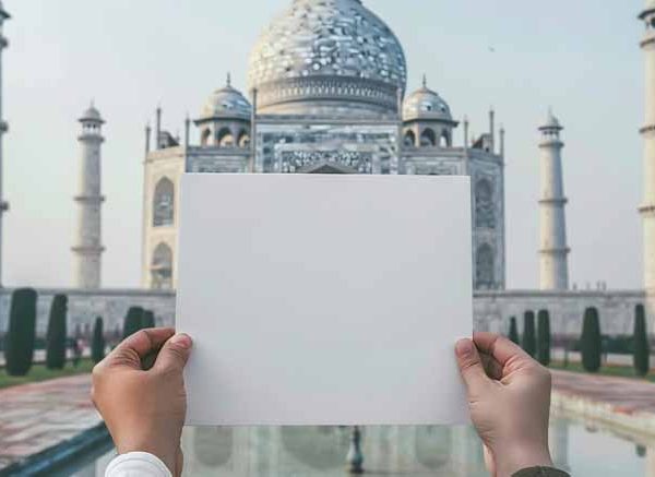 Essay On Taj Mahal in English for Class 1, 2 & 3 10 Lines, Short & Long Paragraph