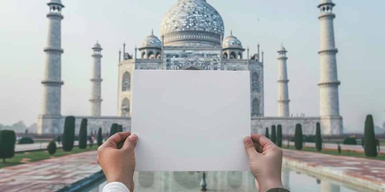 Essay On Taj Mahal in English for Class 1, 2 & 3 10 Lines, Short & Long Paragraph