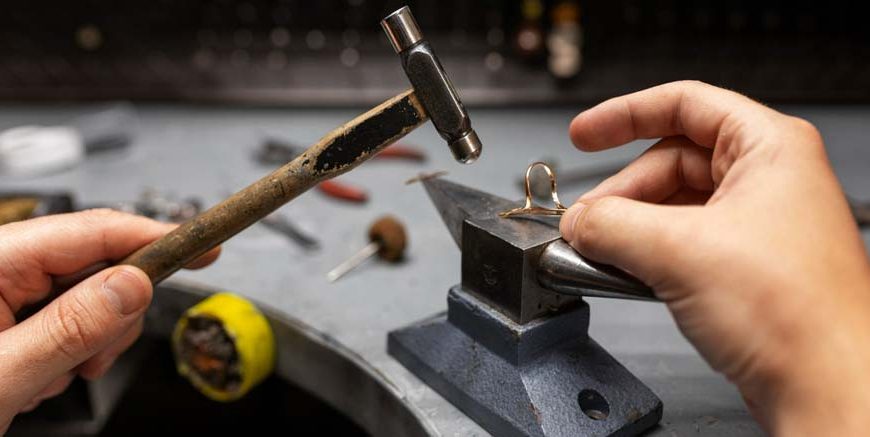 What Is Metal Made Of Types, Facts & Examples for Students