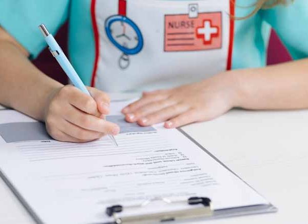 Essay on Doctor in English for Classes 1,2,3 Students 10 Lines & Paragraph