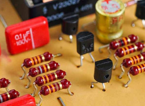 Uses of Capacitor Learn Definition, Facts & Examples
