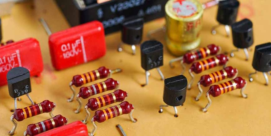 Uses of Capacitor Learn Definition, Facts & Examples