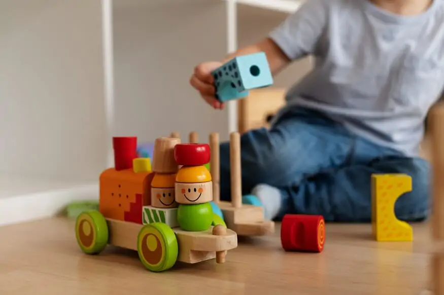 Top 15 Montessori Toys for Toddlers Fostering Independent